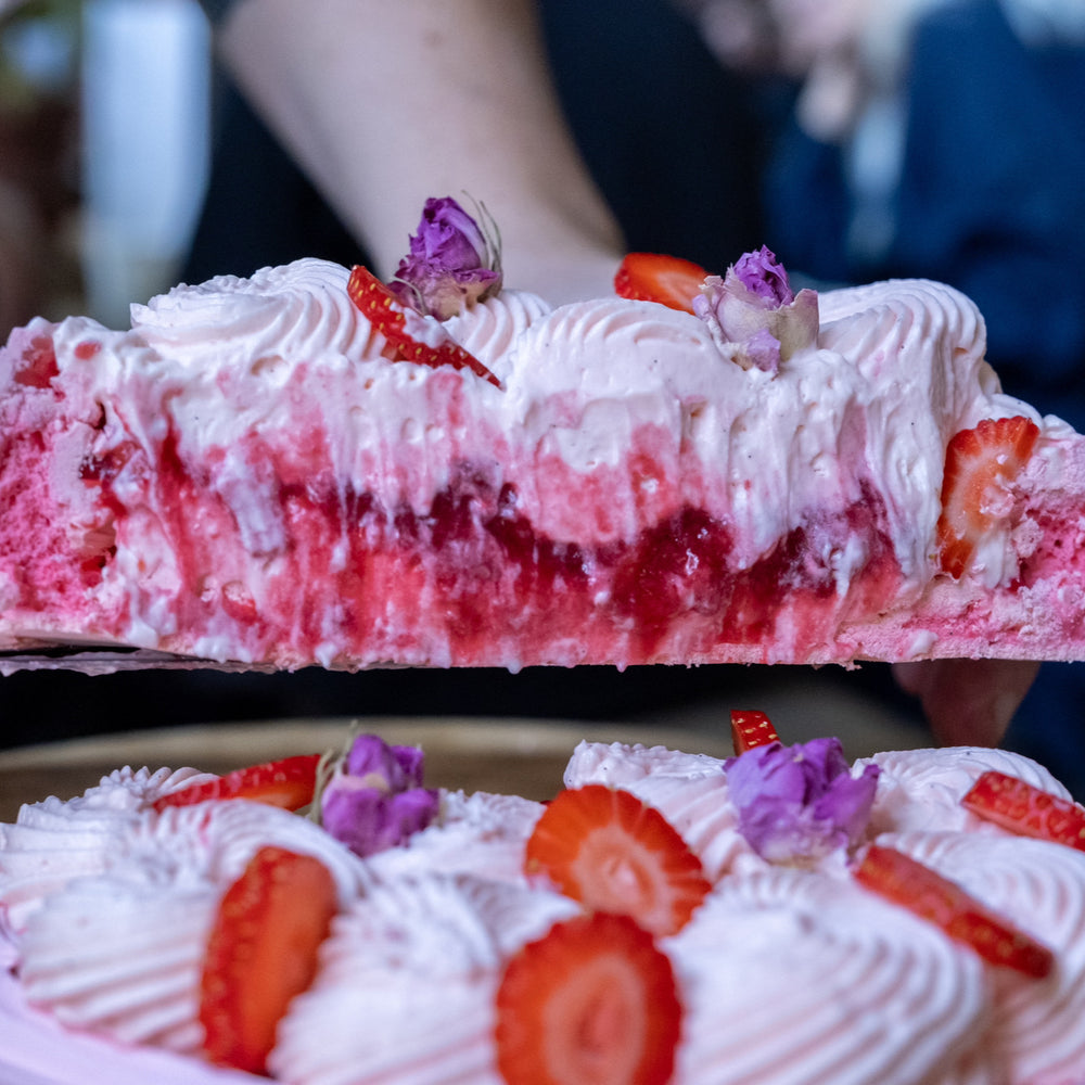 Mum's Pink Pav
